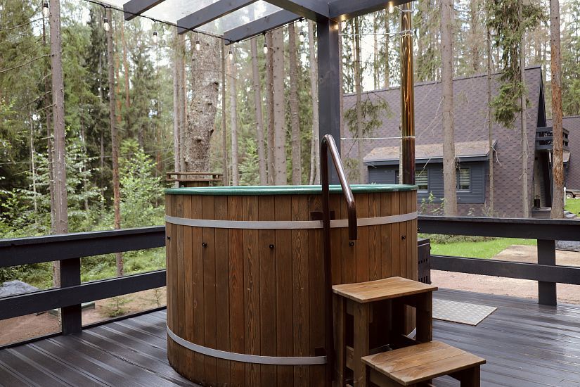 Баня с купелью-slide-1